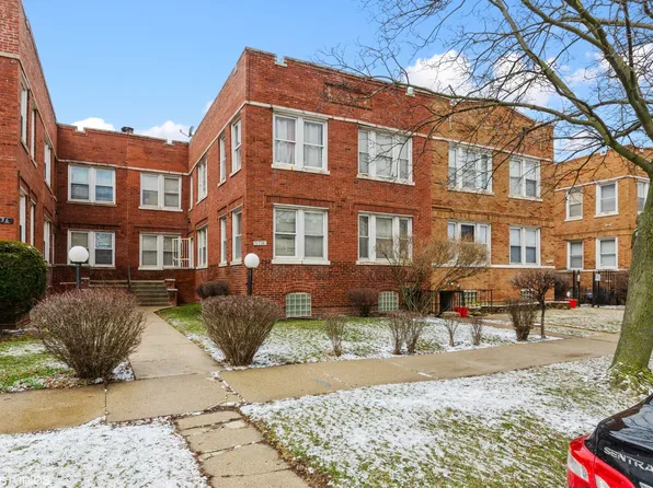 9734 S Prairie Ave, Chicago, IL 60628