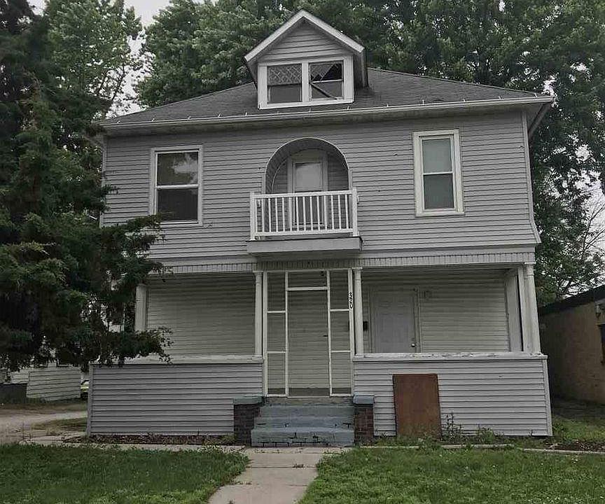2nd image of 320 N McArthur St