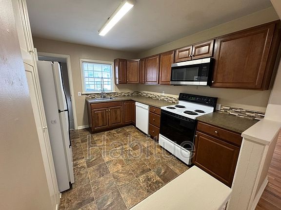 5th image of 1302 W Hays St #809
