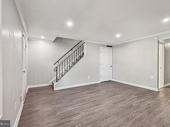 4th image of 2905 Wren Ct