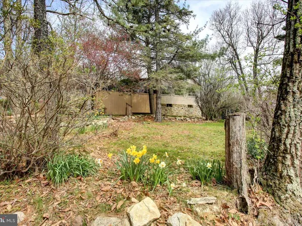 15815 Hickory Dr, Fort Loudon, PA 17224