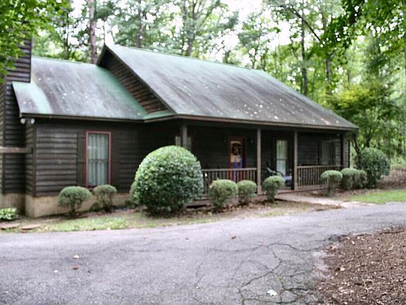 4th image of 404 Lincoln Ln