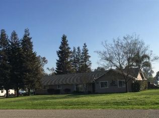 11511 E Sussex Ave, Sanger, CA 93657