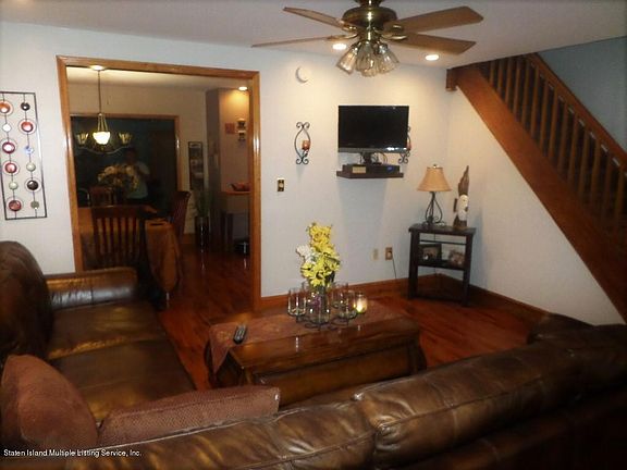 3rd image of 30 Montell St