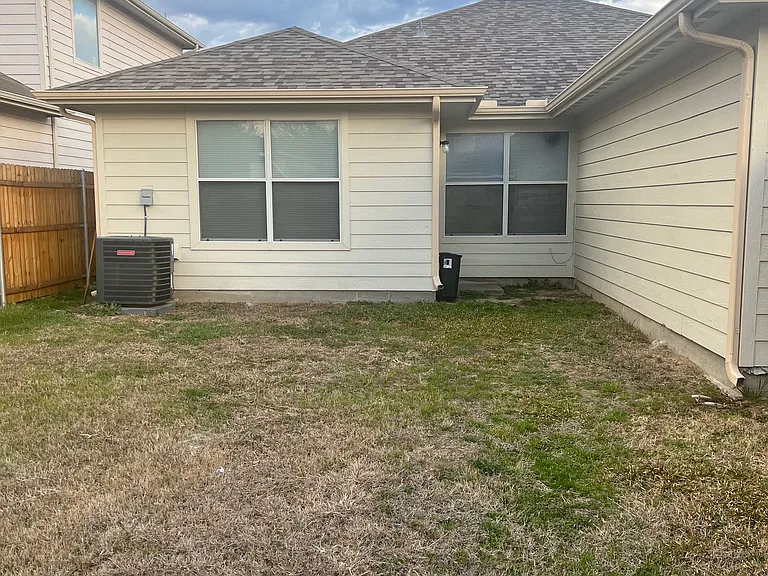 152 Triumph Rd — Photo 12