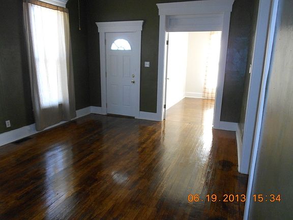 3rd image of 414 N Mulberry St