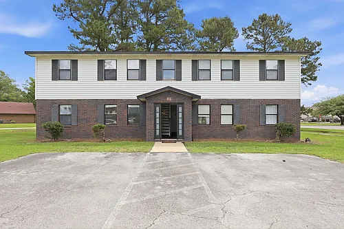 100 Ravenwood Dr #A Photo 1
