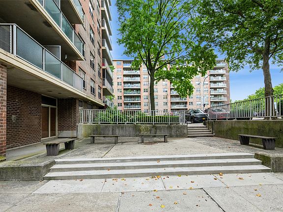 2nd image of 1019 Van Siclen Avenue #4D