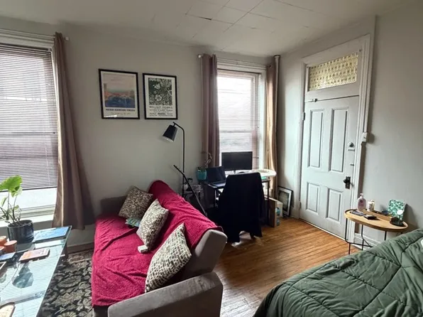 34 S 2nd St APT 1, Chambersburg, PA 17201