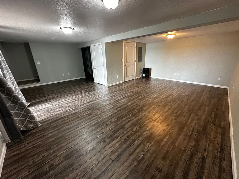 491 Short St — Photo 31