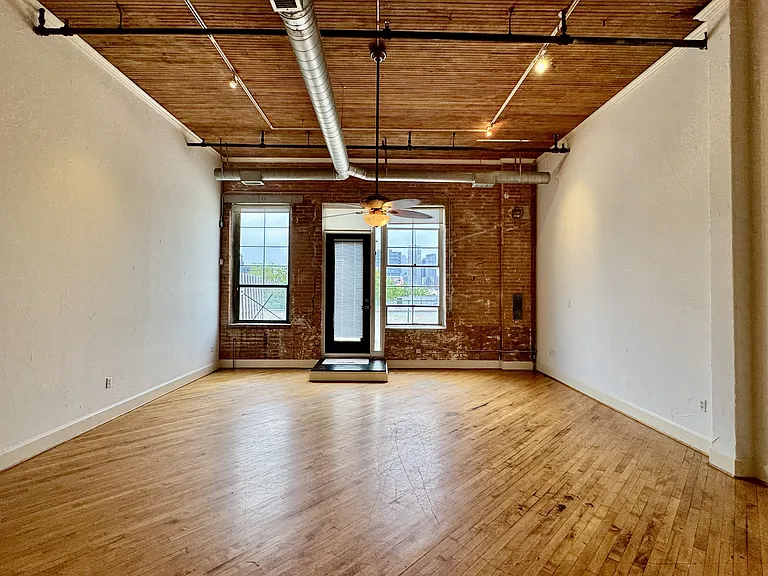 3026 Commerce St #205 — Photo 8