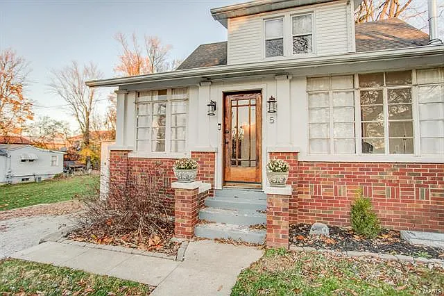 5 Rosa Ave photo 1