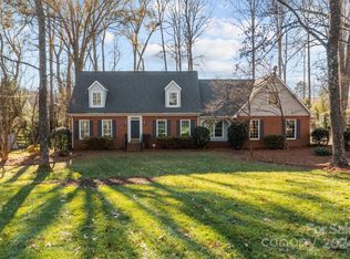 516 Pine Rd, Davidson, NC 28036