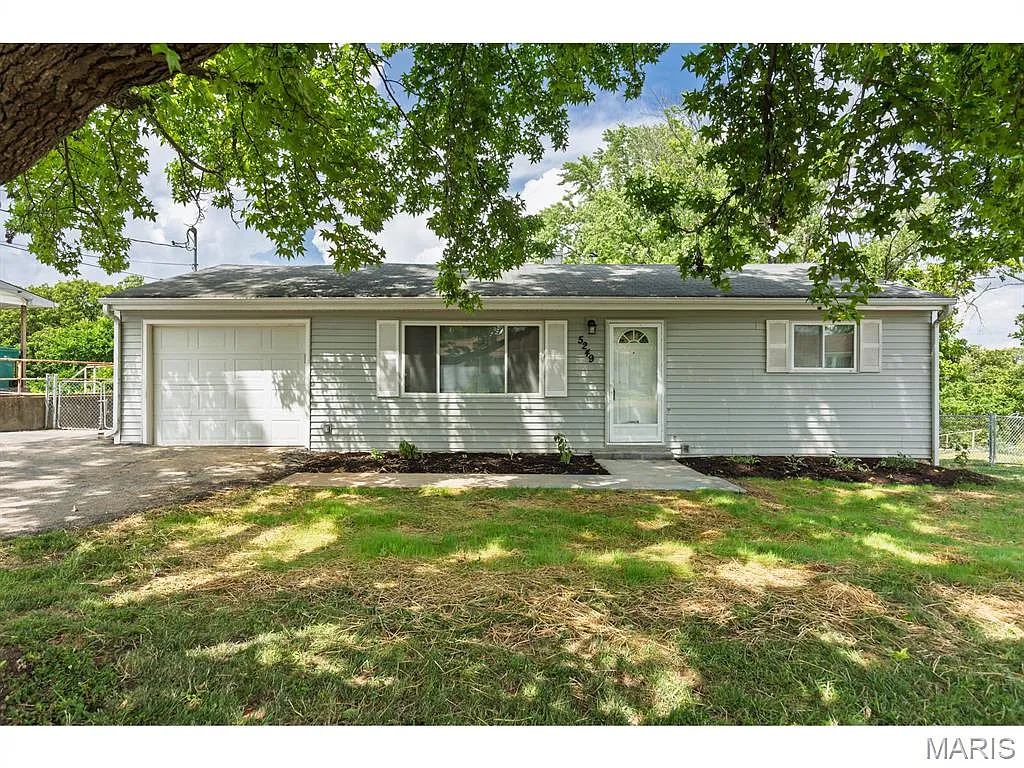 5249 Brinridge Dr photo 1