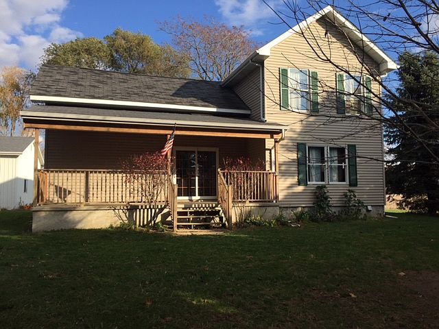 Cozy Country Home For Sale