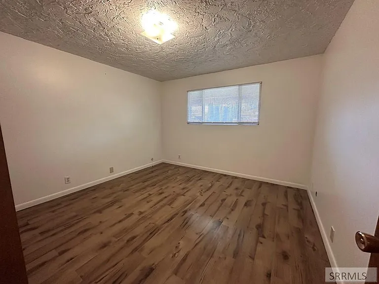 576 College St #1 — Photo 6