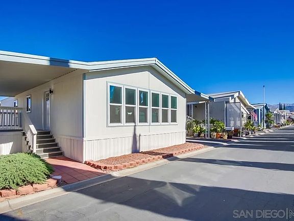 3rd image of 11949 Riverside Dr Space 28