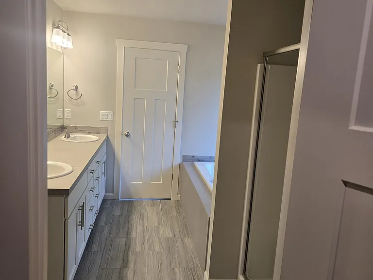 6311 N 88th Ave — Photo 18