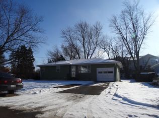 1425 Eagle Rd, Elgin, IL 60123