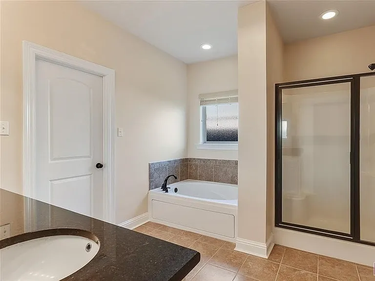 4576 Stonewall Dr — Photo 10