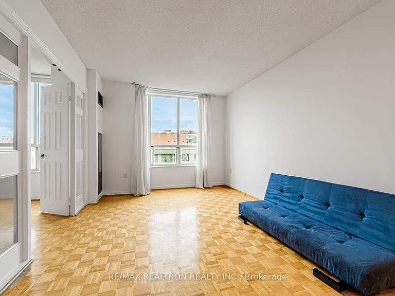 284 Bloor St W #903 — Photo 15