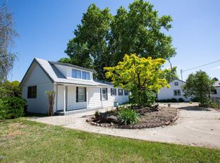 83 S Martin Rd, Toppenish, WA 98948