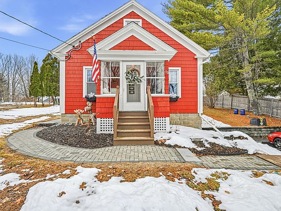 3rd image of 50 N Auburn Road