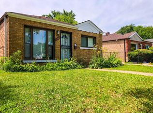 2301 E 102nd St, Chicago, IL