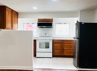 100 Seaton Pl NW #2, Washington, DC 20001