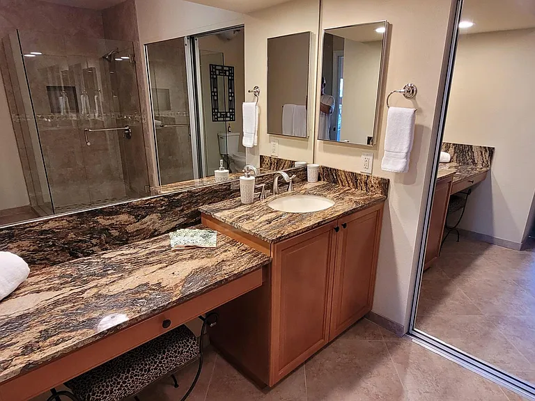 93 Marbella Dr — Photo 12