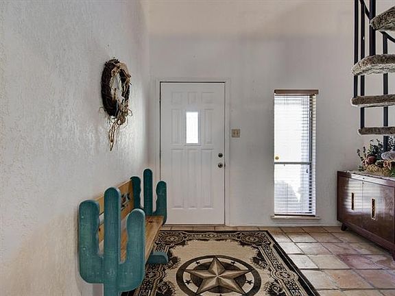 4th image of 513 Kings Gate Rd