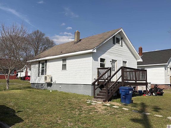 2nd image of 619 2nd St