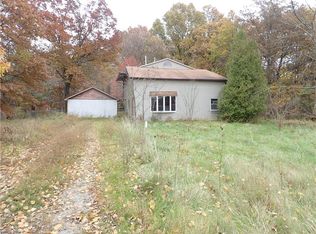 597 S Mahoning Portage Co Line Rd, Lake Milton, OH 44429