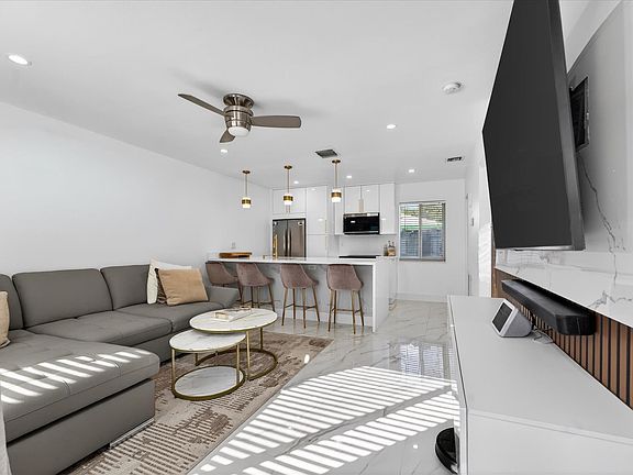 4th image of 883 NE 33rd Street