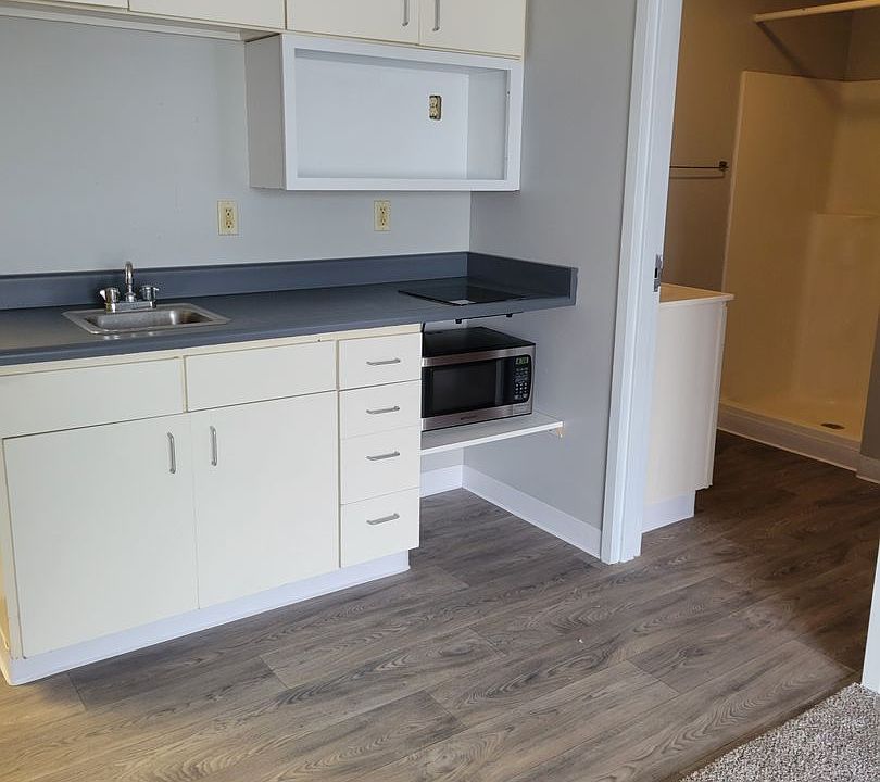 1st image of 1232 Maumee Ave APT 7