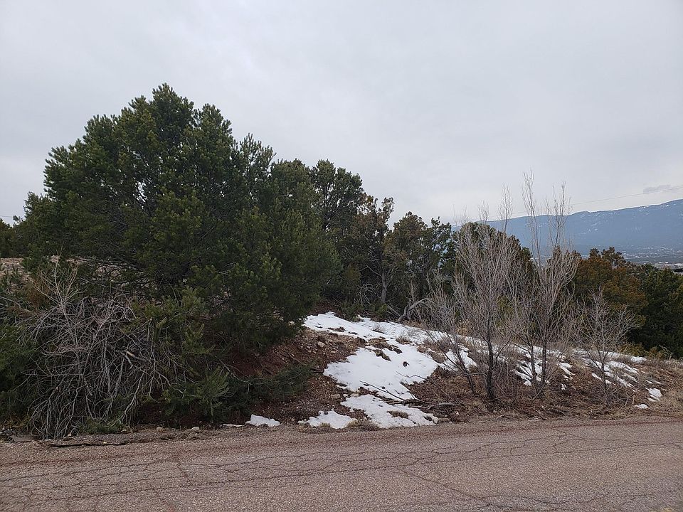 2nd image of Pinion Heights Rd