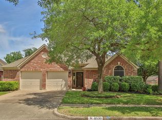8530 Waiting Spring Ln, Houston, TX 77095