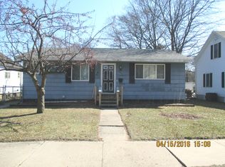 2815 Gilbert St, Marinette, WI 54143