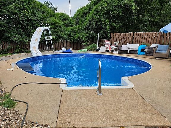 4th image of 7248 Hill Rose Ct