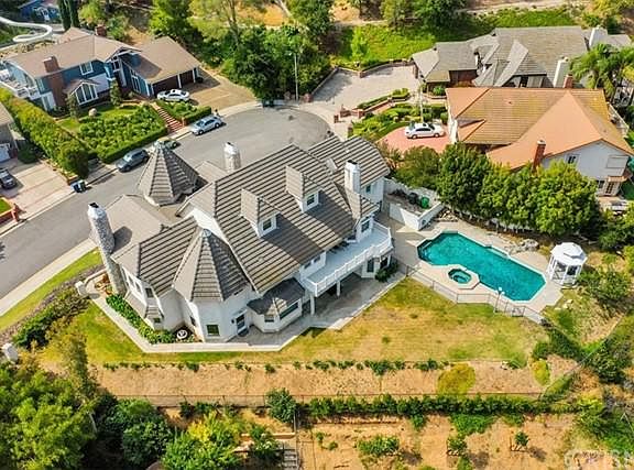 2nd image of 24813 Rosepark Ct