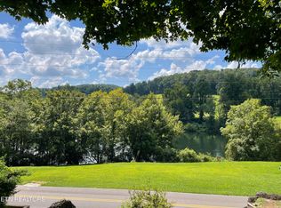 Lovely Bluff Rd, Rocky Top, TN 37769