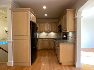 7 Woodbury Ave APT 3, Norwalk, CT 06850