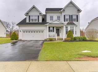 3 Penny Ln, Wallingford, CT 06492