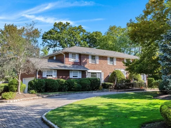 3 Goodhart Dr, Livingston Twp., NJ 07039