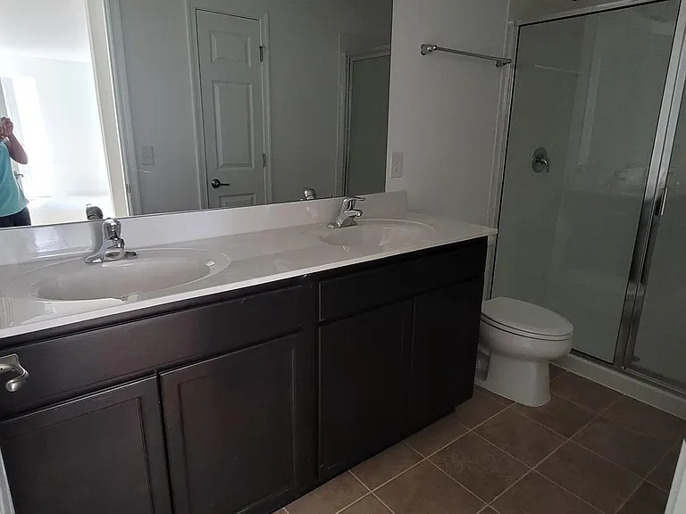 1304 Lexington Mews #1304 — Photo 8
