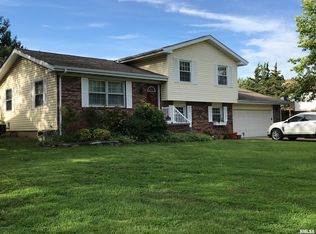 3104 Mulberry Ave, Mount Vernon, IL 62864