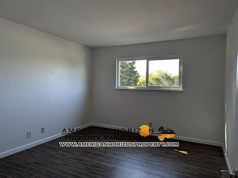 1309 Edmonton Ave #3 — Photo 10