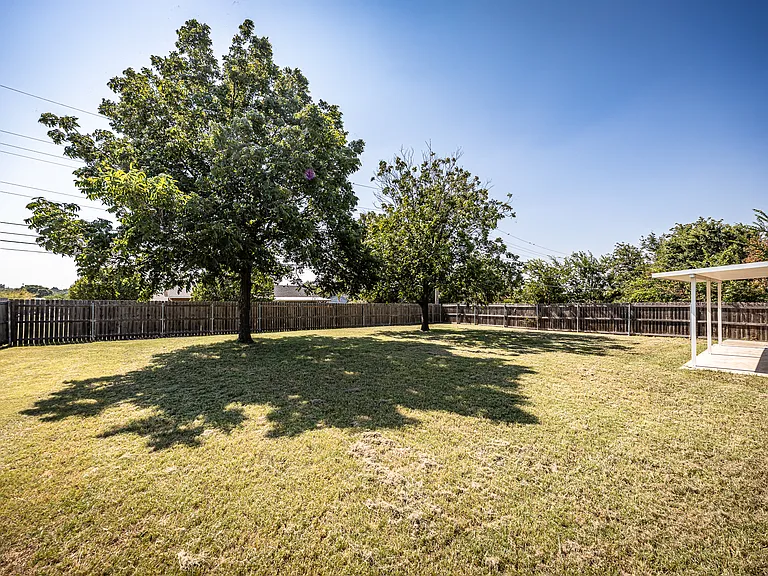 1502 NW 48th St — Photo 28