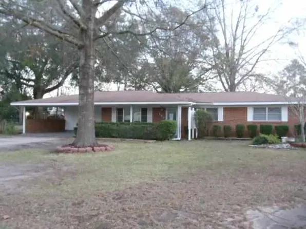 103 Robin Ln, Enterprise, AL 36330