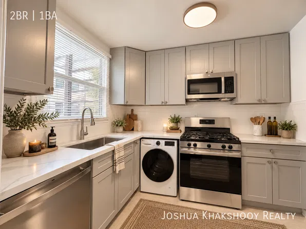 7450 Hollywood Blvd APT 1, Los Angeles, CA 90046